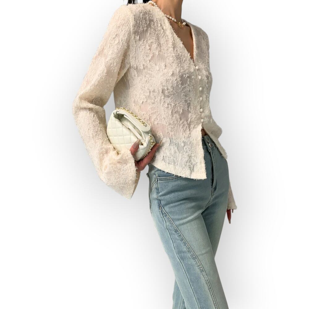 Commense Cream Textured Lacy Blouse Sz XS V Neck Long Sleeve Parisian Chic - Picture 9 of 9